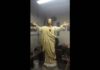 vandalized-statue-of-sacred-heart-of-jesus-returns-to-texas-cathedral