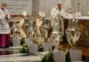pope-francis-tells-priests-at-chrism-mass:-‘the-cross-is-non-negotiable’
