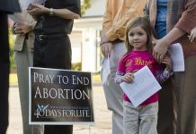 faith-leaders-unite-to-‘pray-for-dobbs,’-the-case-that-could-overturn-roe