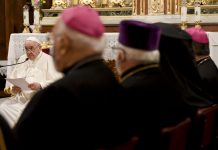 smallness-can-be-a-blessing,-pope-francis-tells-greece’s-catholic-minority