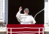 pope-francis:-let’s-focus-on-helping-others-this-christmas