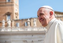 pope-francis:-the-holy-spirit-reforms-the-church-through-the-saints