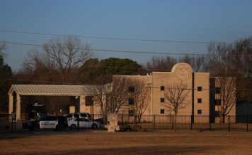 ‘prayers-answered-all-hostages-are-out.’:-texas-synagogue-standoff-ends