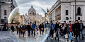 vatican:-number-of-catholics-worldwide-rose-by-16-million-in-2020