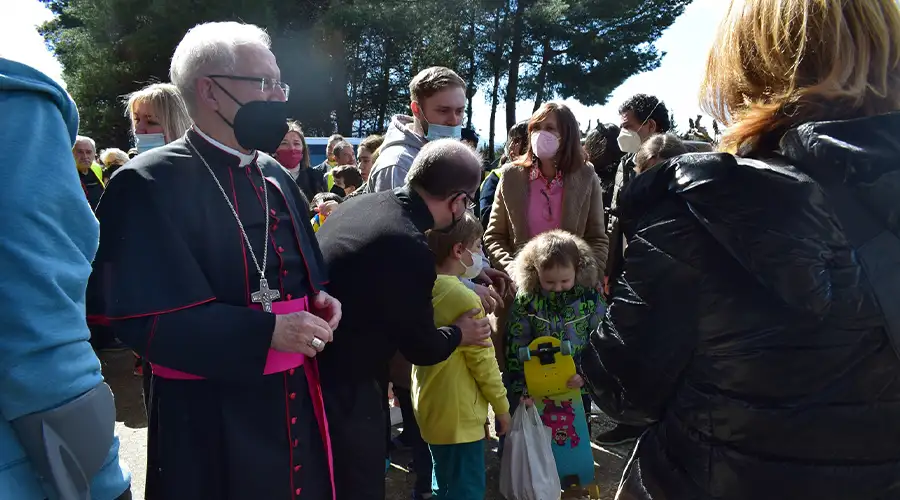 spanish-seminary-takes-in-60-refugees-from-ukraine