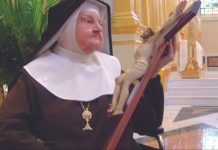 why-the-stations-of-the-cross-were-a-daily-devotion-for-mother-angelica