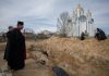ukrainian-catholic-leader-prays-at-mass-grave-in-bucha