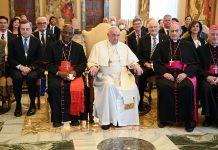 pope-francis:-all-countries-should-promote-family-friendly-policies