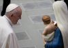 pope-francis-prays-that-young-people-will-follow-mary’s-example