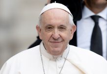 pope-francis-to-lgbt-people:-god-‘does-not-disown-any-of-his-children’