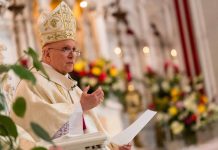 denver-archbishop:-cordileone-‘made-every-attempt’-to-avoid-barring-pelosi-from-communion