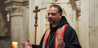 attack-on-priest-in-jerusalem-brings-intolerance-of-christians-back-into-focus