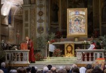 cardinal-leads-holy-week-prayer-vigil-for-recently-martyred-christians