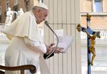 pope-francis:-the-temperate-person-is-balanced-by-both-principle-and-empathy